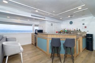 Lounge Bar