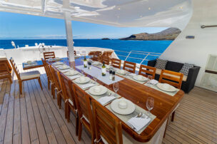 Al Fresco Dining